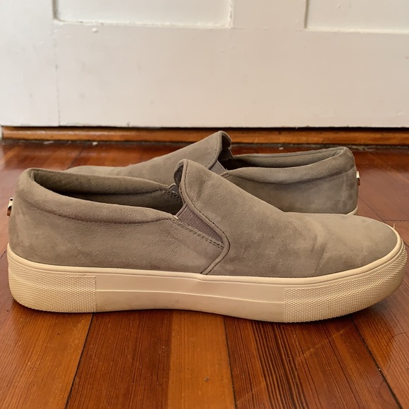 Steve Madden Slip On Sneakers - Picture 2 of 2